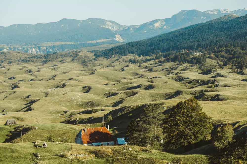 hiking Tarom