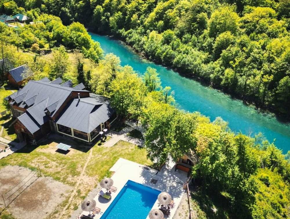 Kamp Rajska rijeka