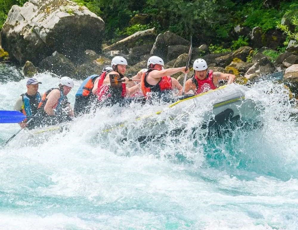 Rafting na Tari - Adrenalin i mir kao ples dvostrukog života