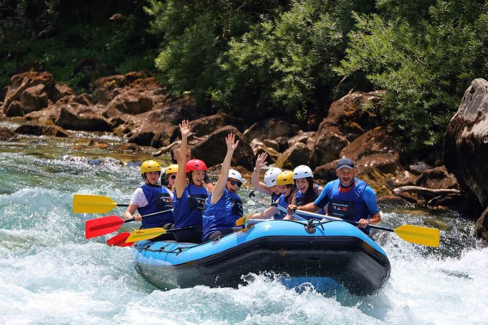 Rafting-na-Tari-kao-savršen-poklon-za-posebnu- priliku