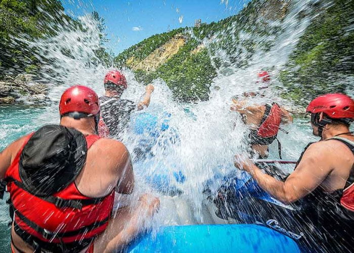 Rafting Tarom pravila za sigurno i zabavno iskustvo na Tarinim brzacima