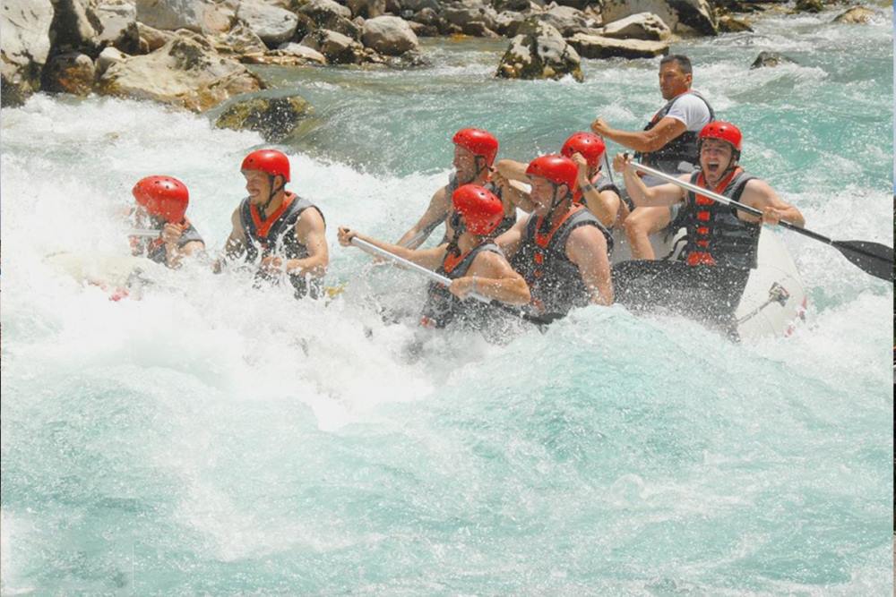 Rafting Tara