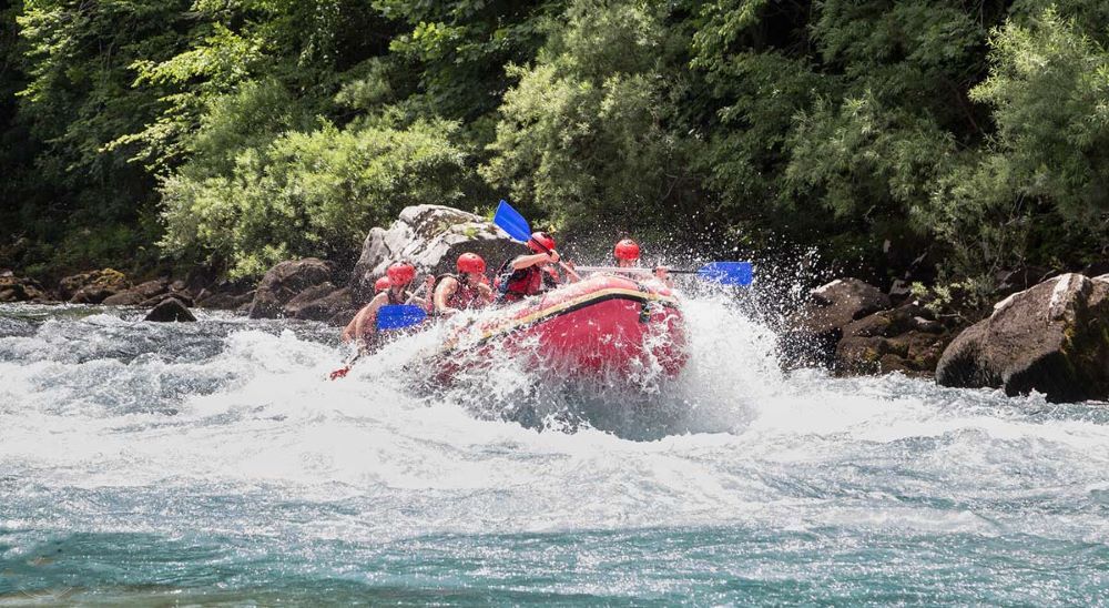 Letovanje na vodi - Rafting na Tari hit među mladima i porodicama