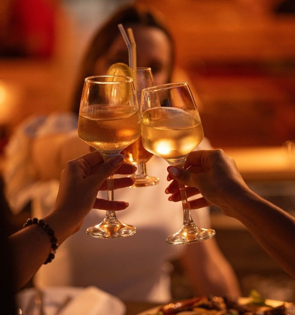 Rafting na Tari i večeri uz muziku uživo - zašto su žurke kod nas tradicija