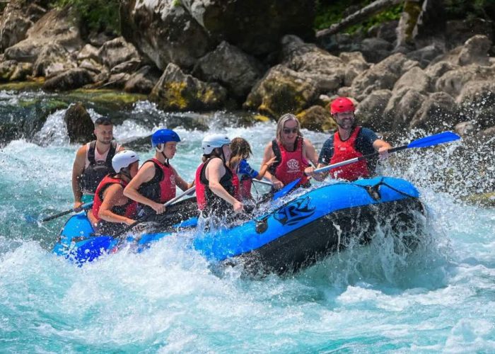 Kako vodostaj utiče na rafting na Tari sezonu