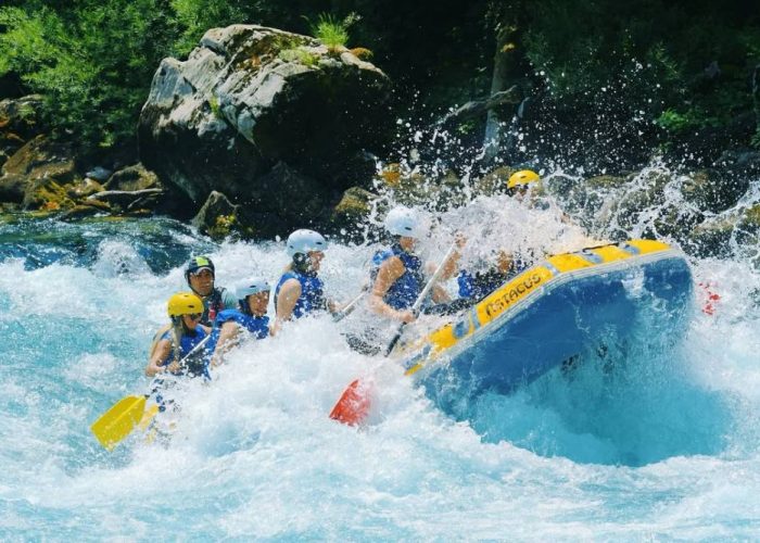 Šta da uradite ako ispadnete iz čamca tokom rafting spusta