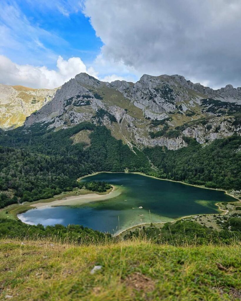 Da li biste krenuli sa nama na Trnovačko jezero?