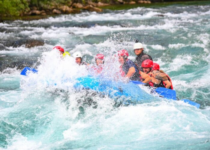 Šta ljudi misle o raftingu na Tari – a šta je stvarno?