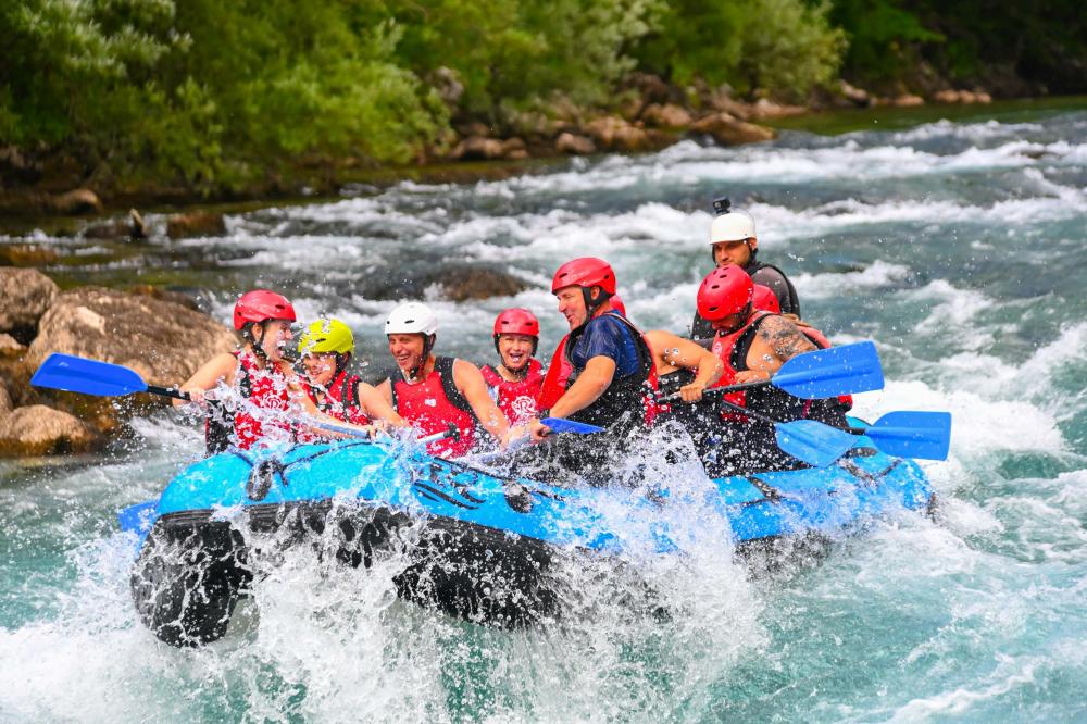 Rafting na Tari u septembru – jedan dan više ili jedan gost gratis u Rajskoj rijeci
